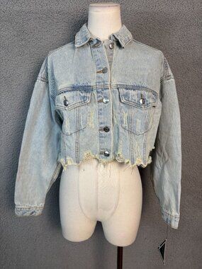 Trio Women's Cropped Smiley Jean Jacket Grunge Distressed S/M Denim Blue NWT's.